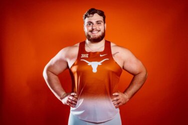 砲丸投げ トリップ・ピペリ（Tripp Piperi）が屋外ベスト・テキサス大新記録の21.54m