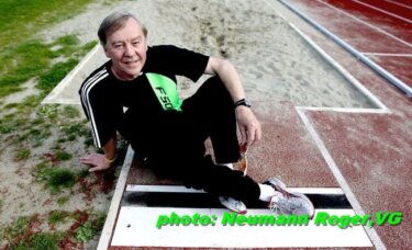 投擲選手の立ち幅跳び【その１：Arne Tvervaagの3m71】