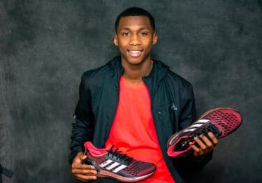 エリヨン・ナイトンはコーチとの出会いで陸上の道へ【100m/200m】